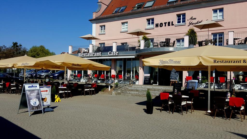 Hotel Am Yachthafen Варен Экстерьер фото